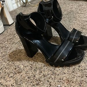 Black sexy heels.